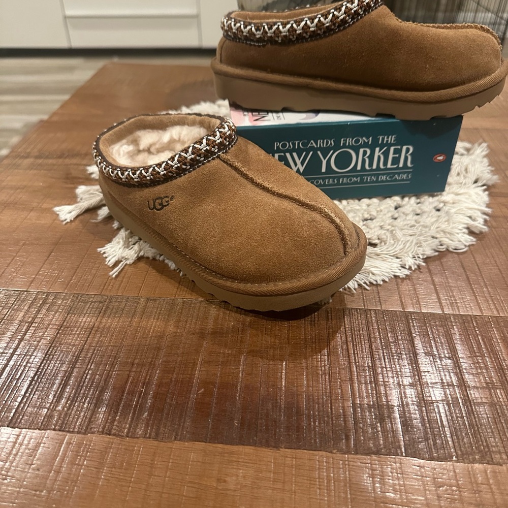 UGG Ta𝗌𝗆𝖺𝗇 𝗌𝗅𝗂𝗉𝗉𝖾𝗋 𝖨𝖨